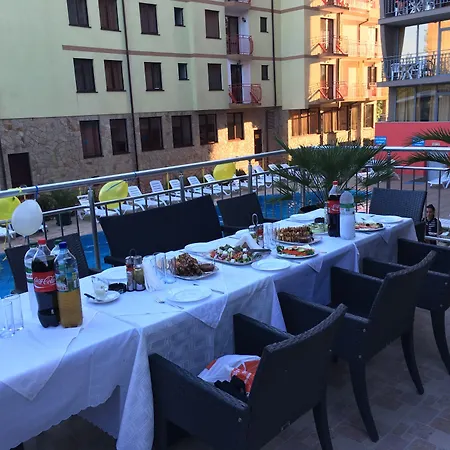 Tm Deluxe Hotel 3*
